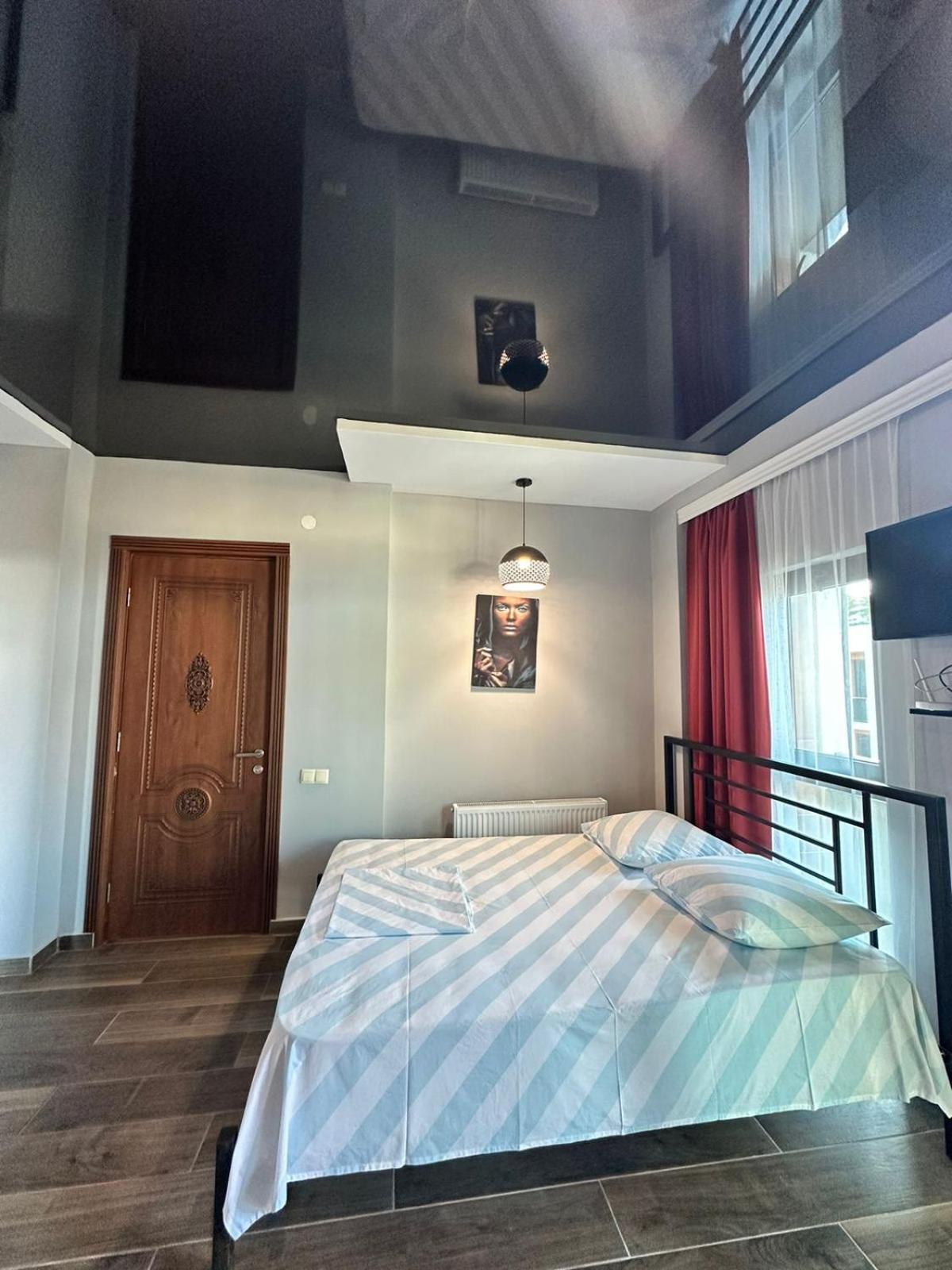 Aparthotel Alfa 乌雷基 外观 照片